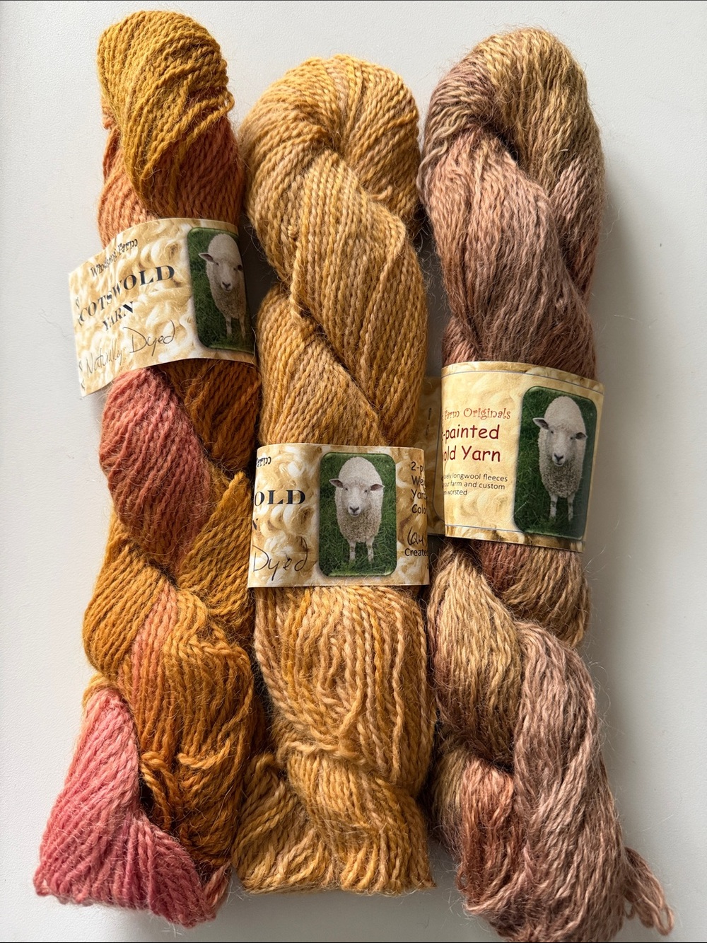 Cotswold yarn
Sizes vary
Colors: see pics